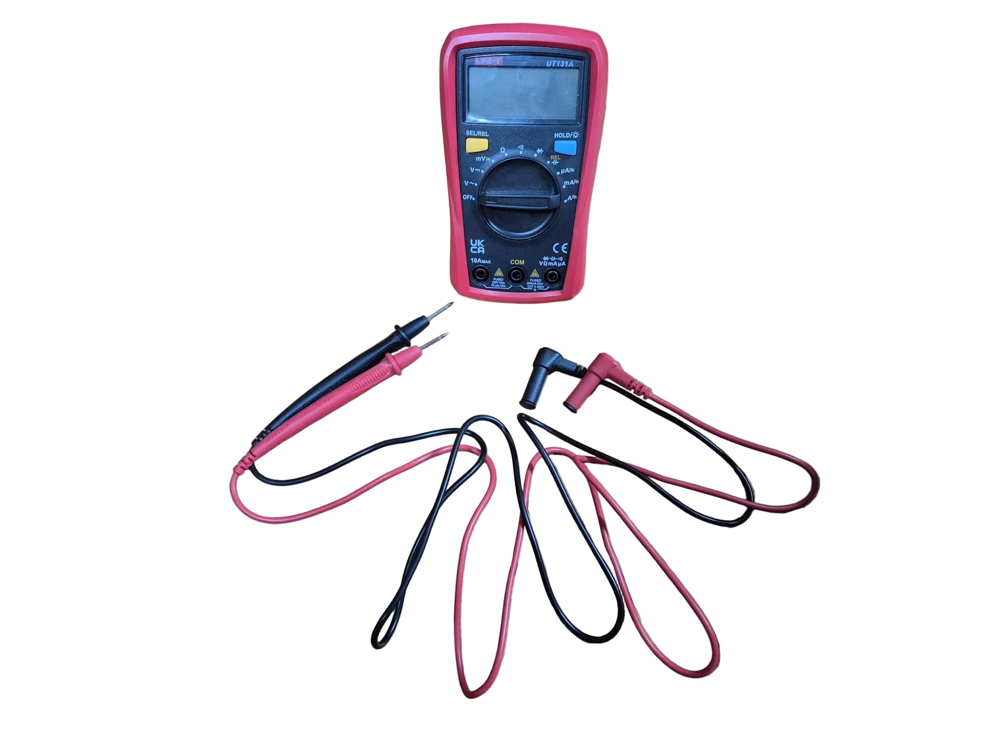 MULTÍMETRO DIGITAL UT131A